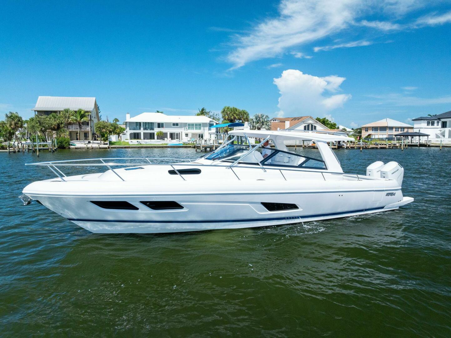 リタライフ 2022 Intrepid 438 Evolution 